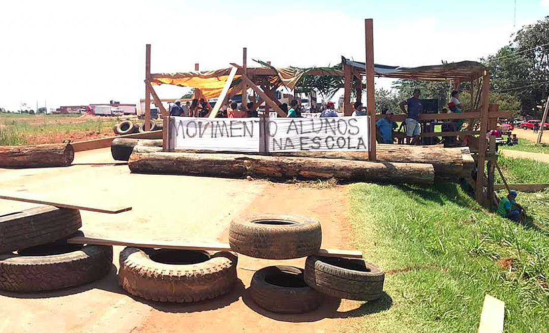 BR-364 segue fechada no distrito de Extrema, no Estado de Rondônia