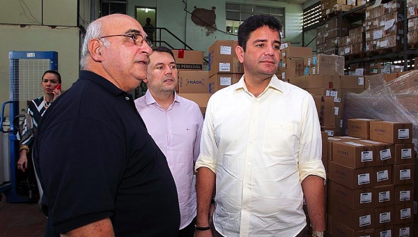 Gladson Cameli anuncia compra de R$ 387 milhões em medicamentos