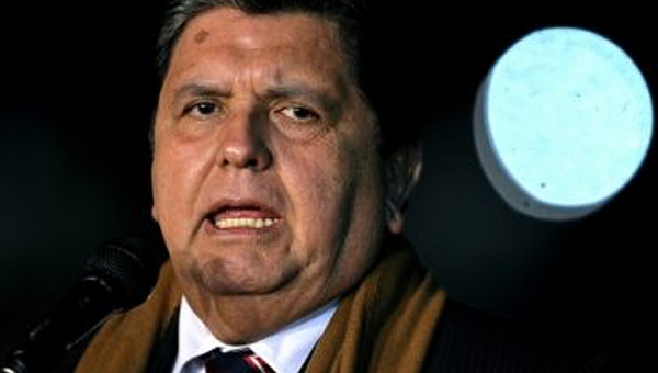 Ex-presidente do Peru, Alan García comete suicídio para evitar ser preso