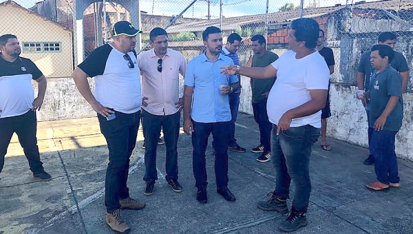 Atendendo a comunidade, Governo fará recuperação da quadra da Estação Experimental