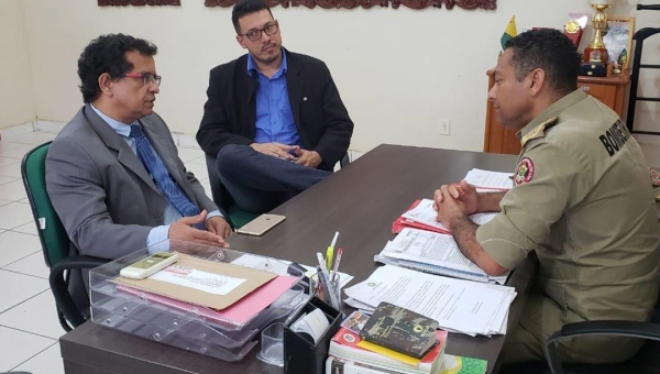 Em defesa dos municípios, Luiz Gonzaga solicita do Corpo de Bombeiros base militar em Rodrigues Alves