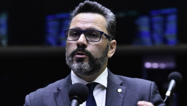 Alan Rick garante pagamento de suas emendas individuais para IFAC e Porto Acre