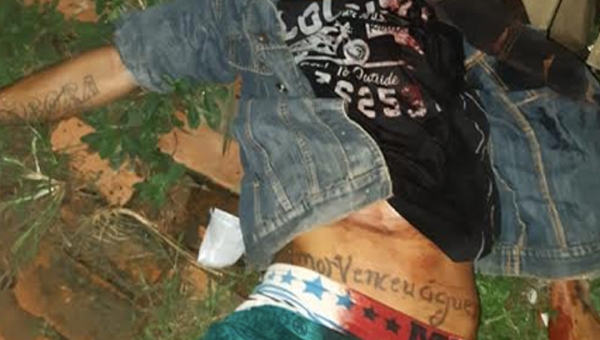 Homem é morto no Oscar Passos com três facadas, uma delas no peito