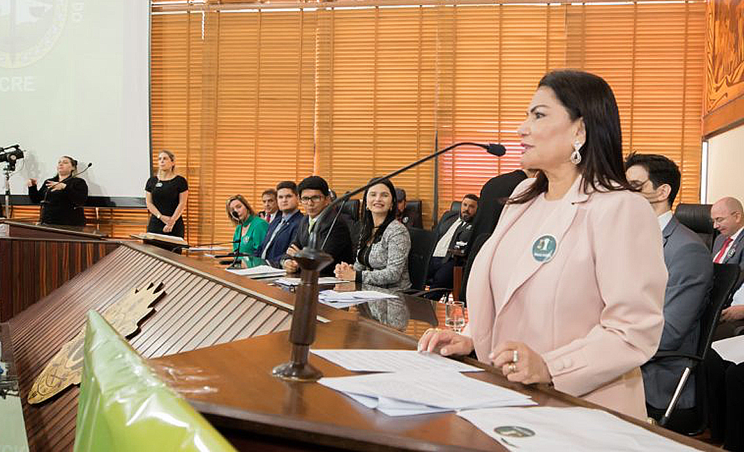 Antonia Sales assume o compromisso de lutar pela reestruturação da Defensoria Pública do Acre