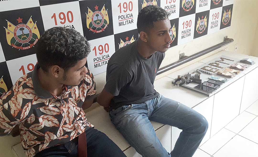 Policiais Militares do 1°Batalhão prendem dupla de assaltantes de farmácia