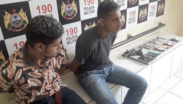 Policiais Militares do 1°Batalhão prendem dupla de assaltantes de farmácia
