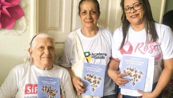 Prefeitura de Rio Branco lança caderneta da pessoa idosa