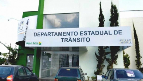 Detran anuncia para novembro novo leilão de veículos apreendidos