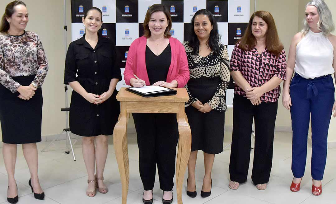 Prefeita Socorro Neri reconhece conselheiros tutelares por serviços prestados à população riobranquense