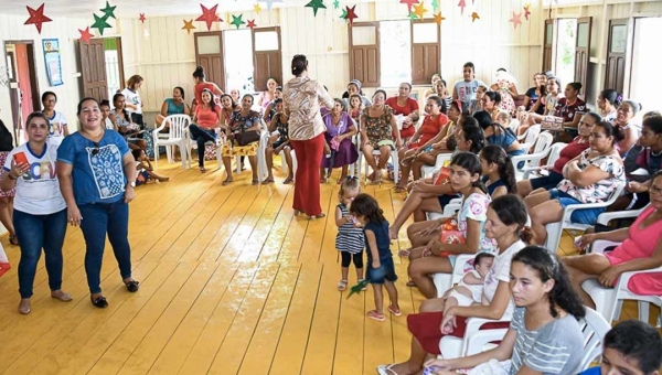 Prefeitura de Cruzeiro realiza confraternização com grupo de mulheres do CRAS