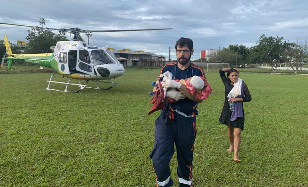 Helicóptero do governo e Samu resgatam bebê indígena em aldeia isolada do Acre