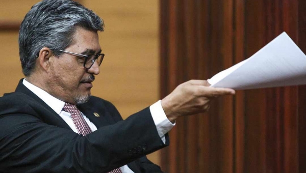 Edvaldo Magalhães diz que Aleac se apequenou em 2019 ao rasgar a Constituição para obedecer ordem dos falcões do governo