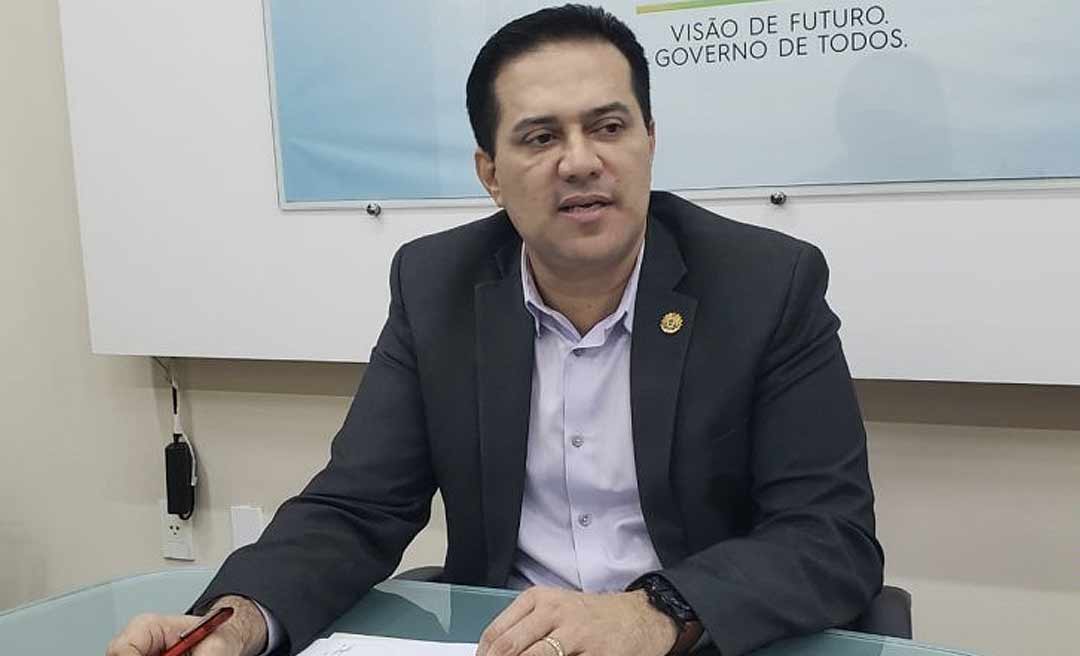 Com Gladson em Brasília e Rocha no interior, Ribamar Trindade fará a leitura governamental na Aleac