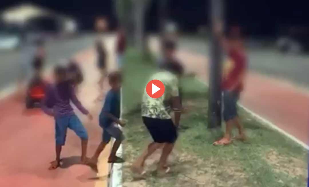 Vídeo mostra crianças dançando funk durante a madrugada no estacionamento do Arena da Floresta