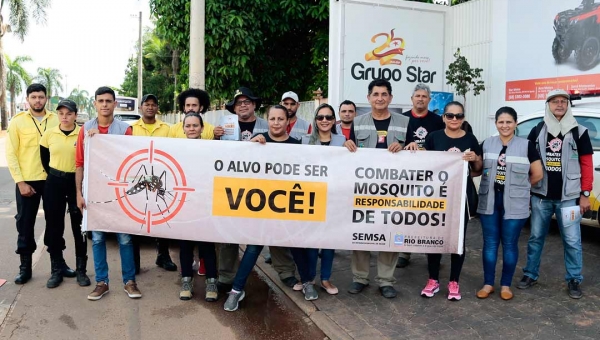 Blitz educativa da Semsa orienta sobre combate à dengue
