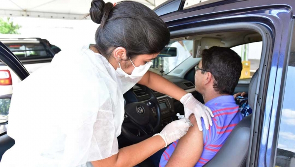 Estratégia adotada pela prefeitura de Rio Branco no combate à gripe é aprovada pelos idosos