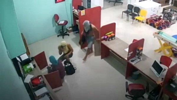 Bandidos não estão dando trégua e arrombam e furtam loja em Tarauacá