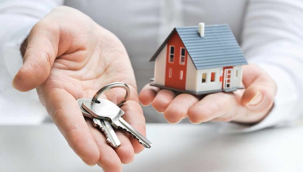 Justiça autoriza pagamento de 50% do valor de aluguel a empresária impedida de desenvolver atividades