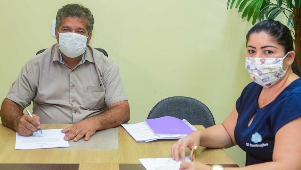 Prefeita Socorro Neri autoriza pavimentação de três ramais em Rio Branco