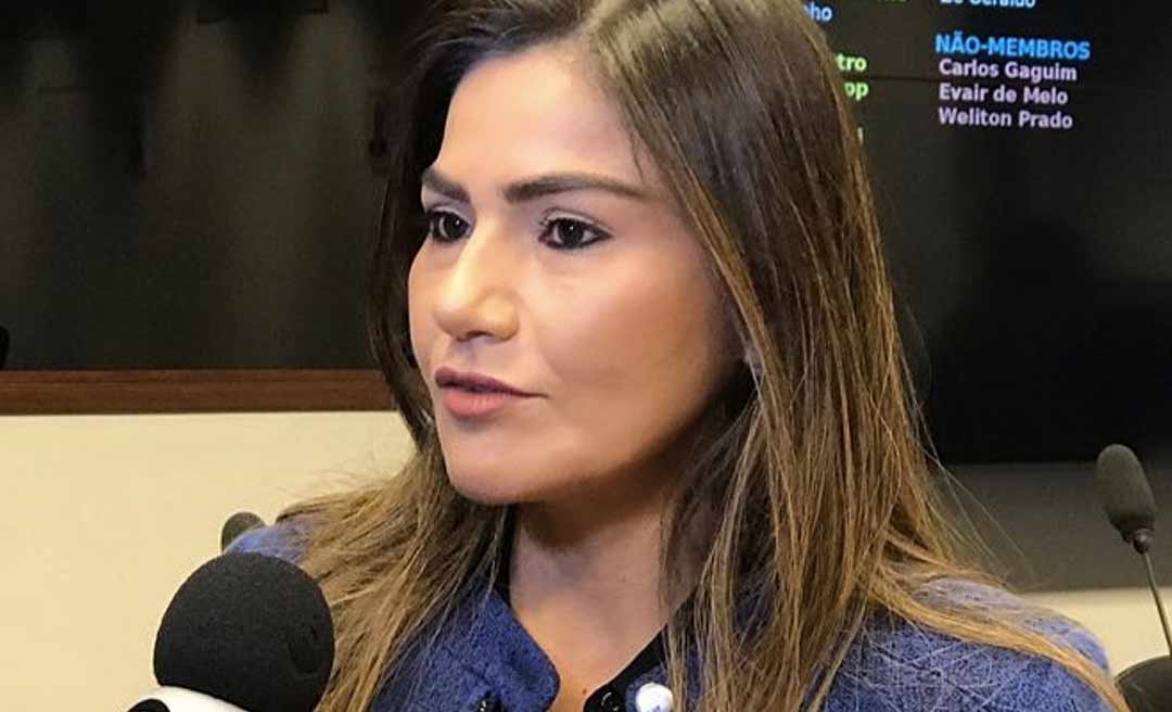 'O sistema de saúde no Acre ainda não está totalmente preparado para o combate à pandemia', diz Jéssica Sales