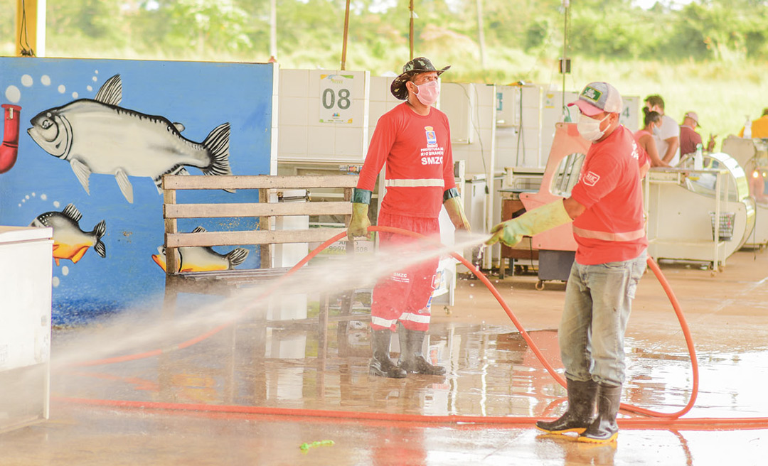 Covid-19: Prefeitura reforça limpeza da Ceasa e terminais de integração