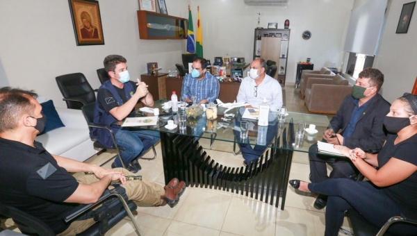 “Nomeação de novos policiais civis dependerá da situação financeira do Estado”, afirma Gladson