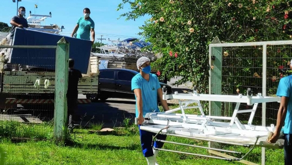 Hospital de Campanha de Cruzeiro do Sul começa a receber equipamentos para a inauguração