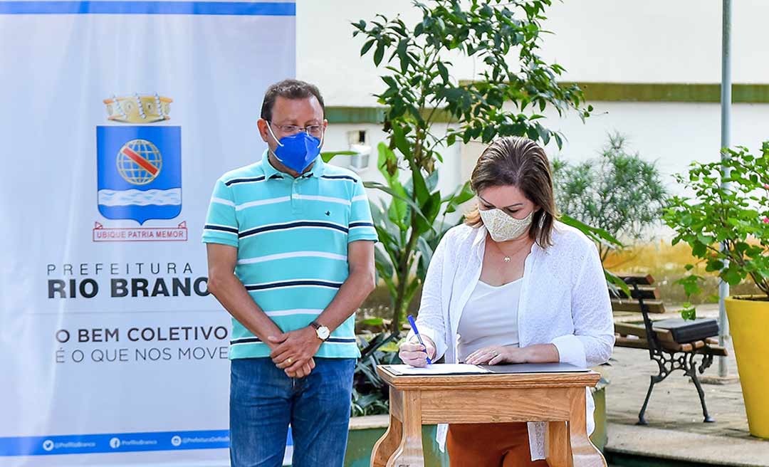 Prefeitura assina ordem de serviço para conservação, recuperação e restauração de vias na Cadeia Velha