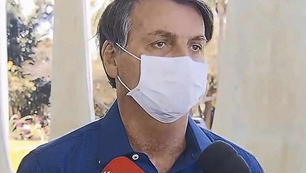 Presidente Jair Bolsonaro testa positivo para Covid-19