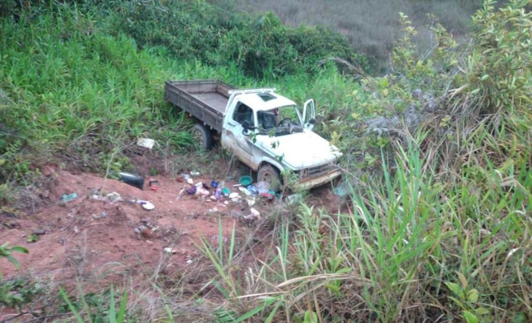 Acidente em estrada que liga Cruzeiro do Sul (AC) à Guajará (AM) faz uma vítima fatal e deixa feridos