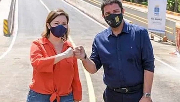 Perguntado sobre o nome para vice de Socorro Neri, Gladson brinca: "Vai ser eu"