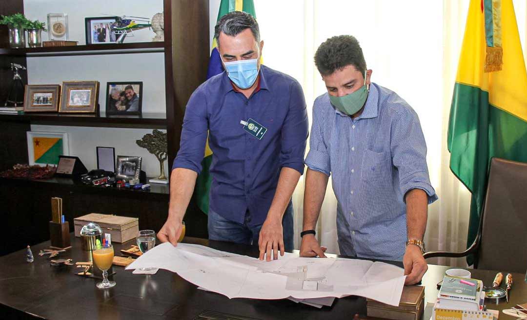 “O que não fizeram em oito anos a gestão do André Maia fez em 12 dias”, diz Gladson Cameli sobre a entrega do “habite-se” da ZPE de Senador Guiomard