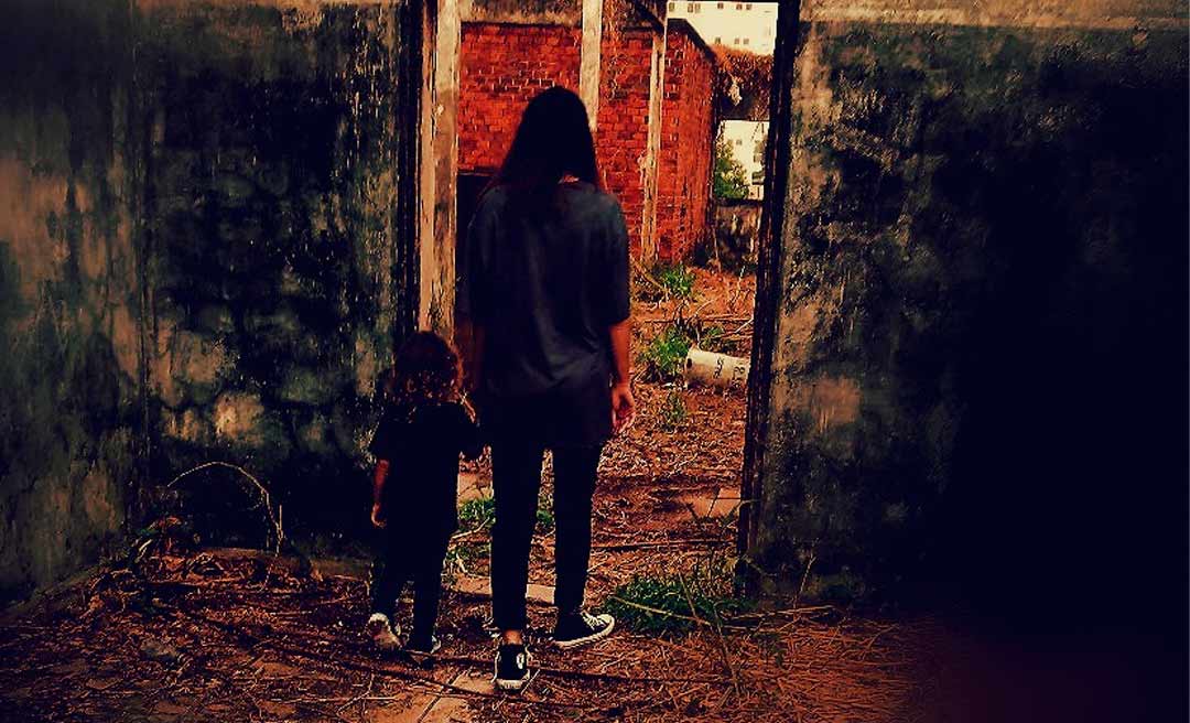 Médica fala sobre solidão e medo em fotografias