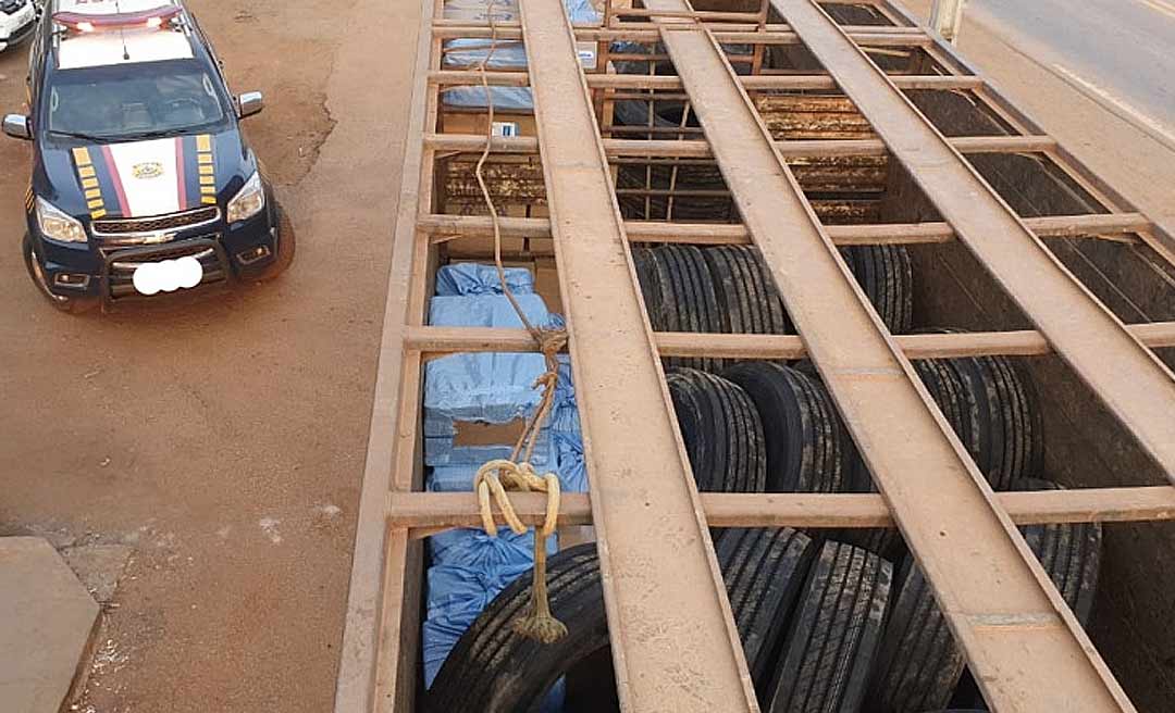 PRF apreende quase 100 mil cigarros contrabandeados, 38 pneus irregulares e um caminhão no interior do Acre