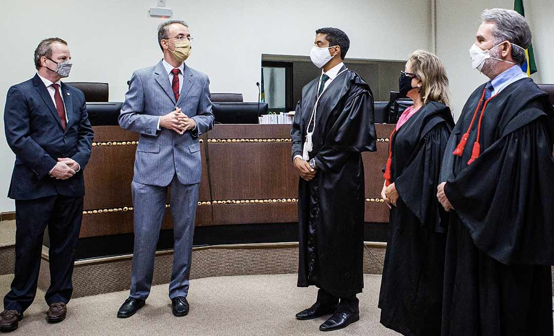 Pedro Longo e Léo de Brito são diplomados no TRE e vão assumir mandatos