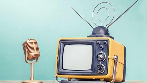 Candidatos começam campanha no rádio e televisão: tem da “buraqueira” à “justiça”