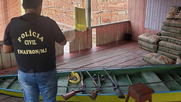 Polícia Civil cumpre 11 mandados em Cruzeiro do Sul, apreende quatro armas de fogo e prende uma pessoa