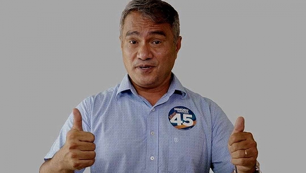 Chamado de "marionete do Rocha" em propaganda de Roberto Duarte, Minoru pede na Justiça direito de resposta e remoção de "propaganda irregular"