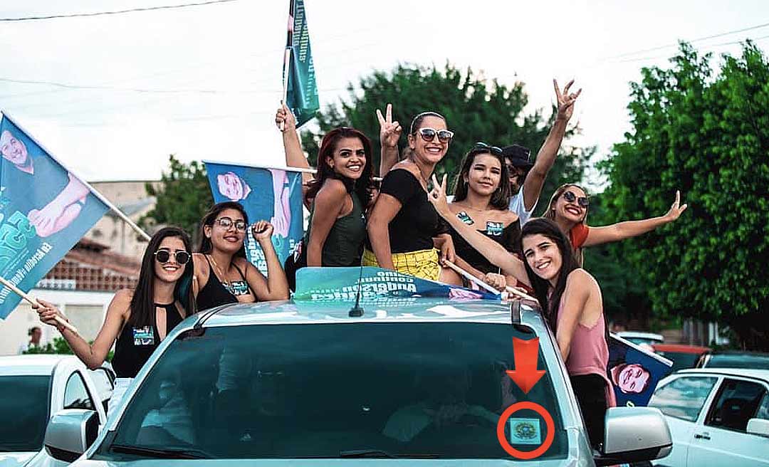 Vereador Anderson Sandro teria usado carro oficial para carreata de campanha