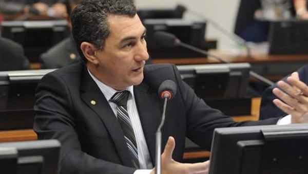 Jesus Sérgio solicita ao Governo Federal menos burocracia para liberação de crédito do Pronaf Florestal