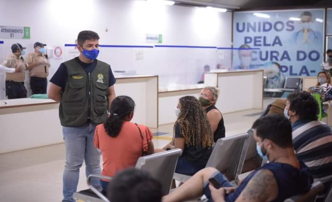 Em meio à nova onda de covid-19, Gladson visita o Into e diz: "Não estou preocupado com política, mas com a saúde das pessoas"