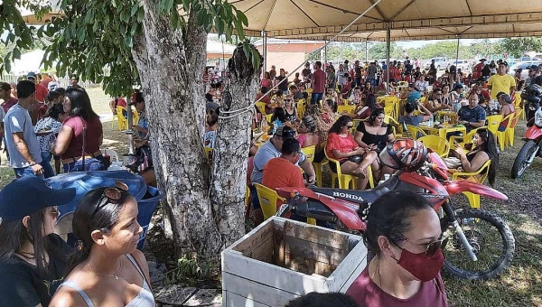 Aglomeração de Bira do PT em Xapuri tem corre-corre e jovem é assassinado