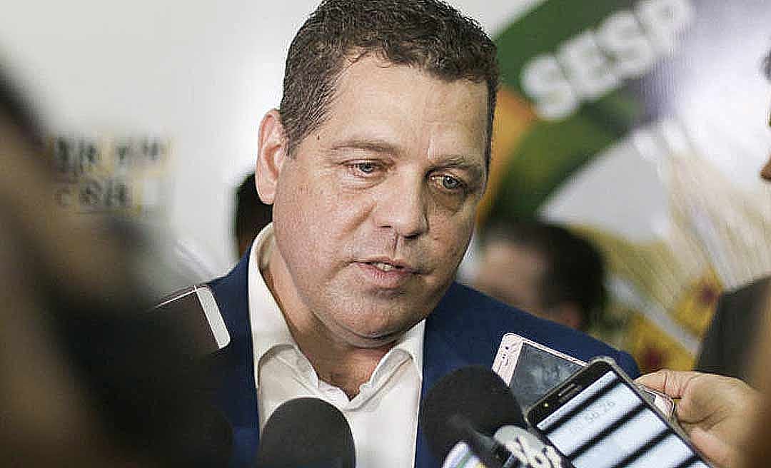 Longe do fim, briga entre Gladson e Rocha faz mais uma vítima política; comissionado ligado a Rocha é exonerado