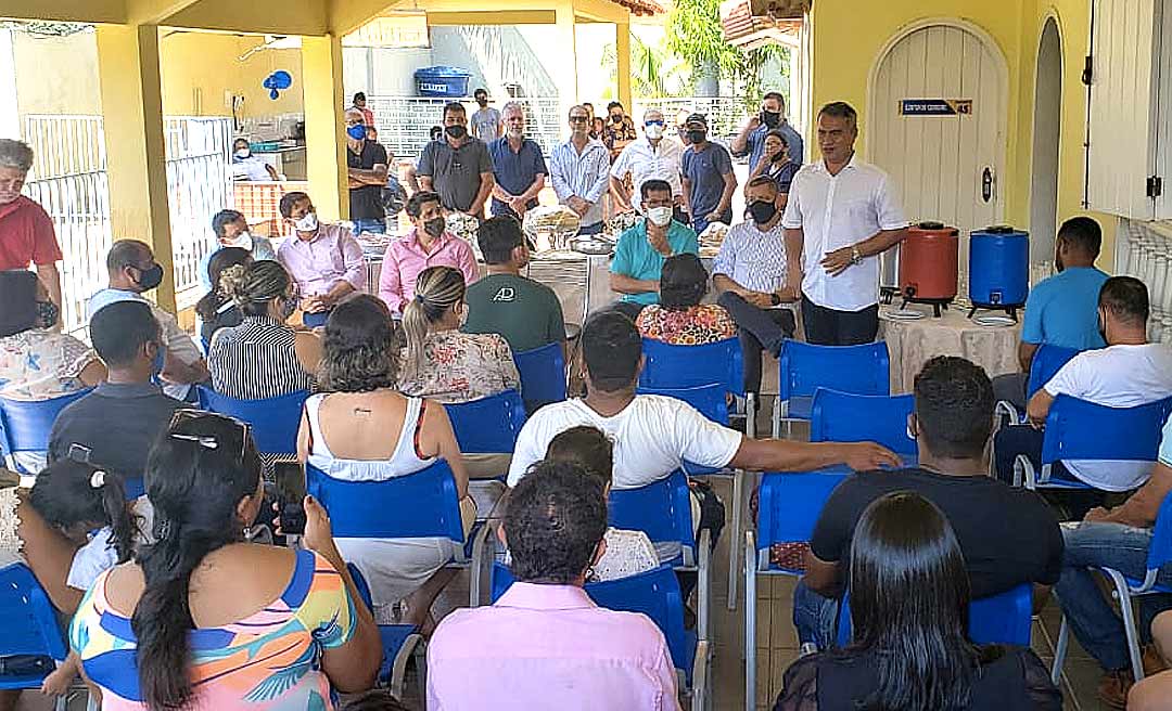 Em café da manhã na sede do PSDB, Minoru reúne colaboradores de sua campanha e faz agradecimentos