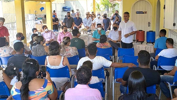 Em café da manhã na sede do PSDB, Minoru reúne colaboradores de sua campanha e faz agradecimentos