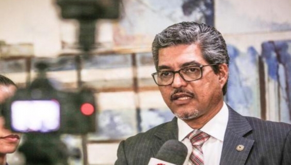 Edvaldo Magalhães demonstra preocupação com esgotamento dos leitos de UTI Covid no Pronto Socorro