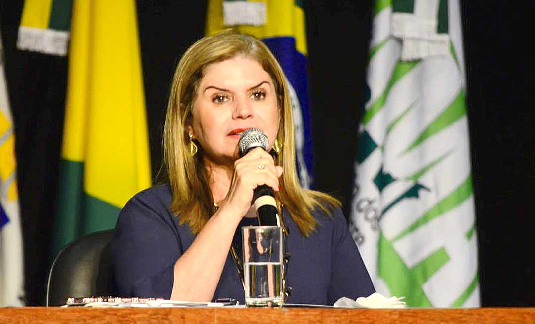 Prefeita Marilete pagou restante do 13º dia 4 dezembro, pagará salário dia 18 e rescisões dos cargos comissionados, dia 28