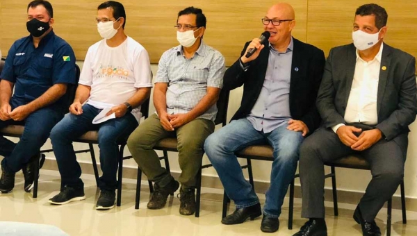 Sebrae E FIEAC realizaram o “Encontro de empresários da indústria” em Cruzeiro do Sul