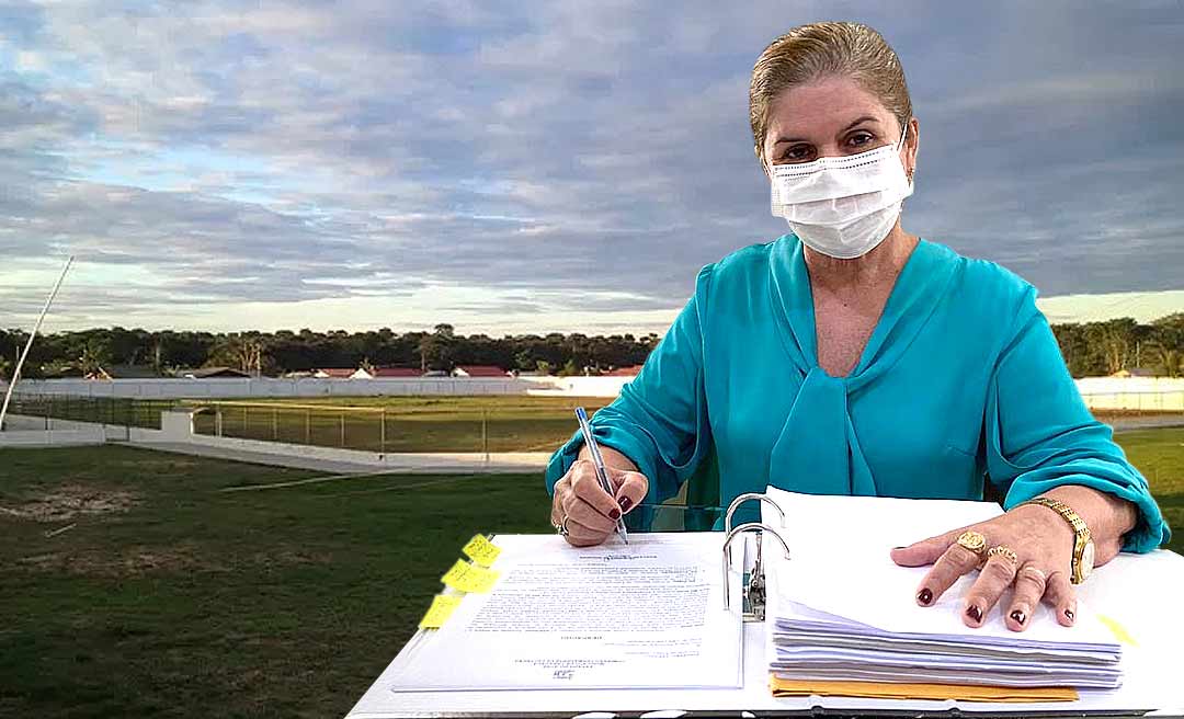 Prefeita Marilete assina ordens de serviços para reforma e revitalização do estádio Naborzão