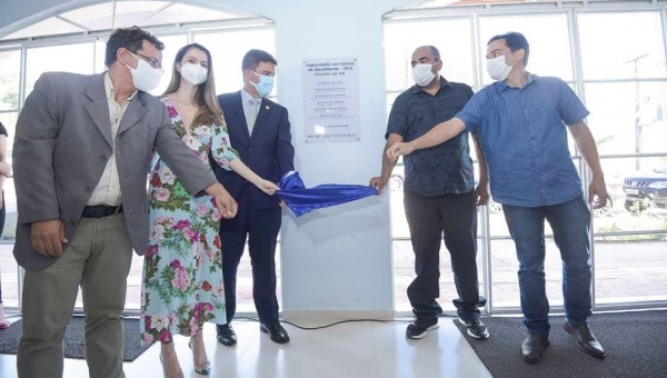 Gladson Cameli entrega nova OCA para a população de Cruzeiro do Sul